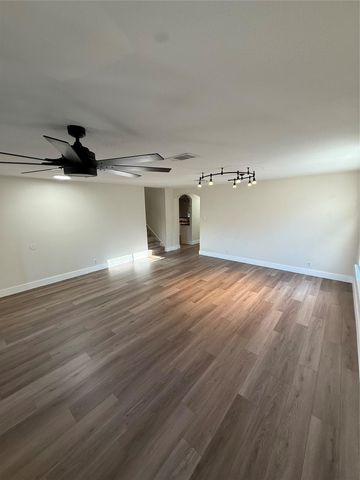 108 Presidio DR, Leander, TX 78641