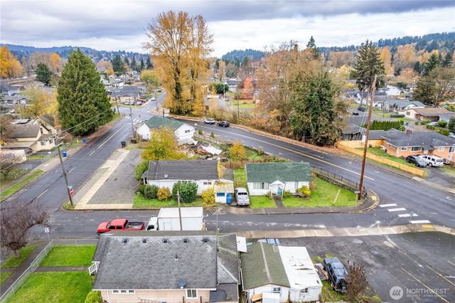 1100 N 1st Avenue, Kelso, WA 98626