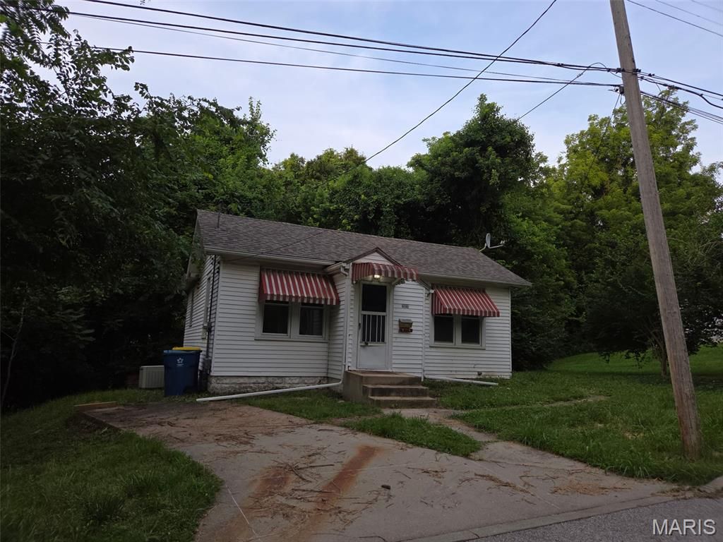 324 Liberty, Edwardsville, IL 62025