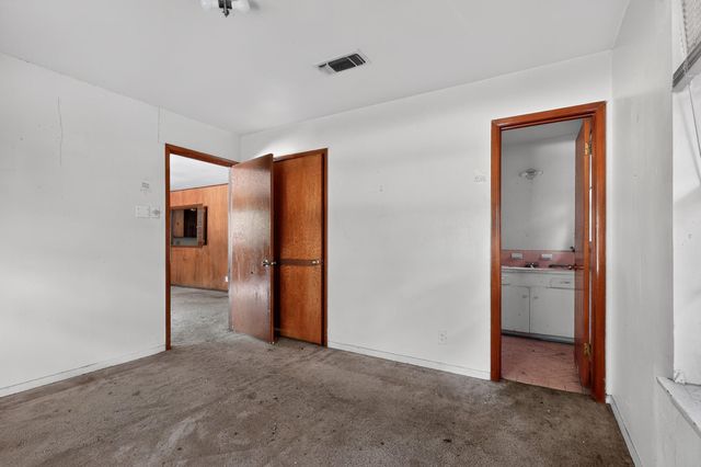 1007 W 30th Street, Houston, TX 77018