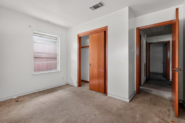 1007 W 30th Street, Houston, TX 77018