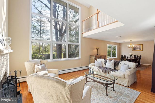 1 BIRCHALL DR, Haddonfield, NJ 08033