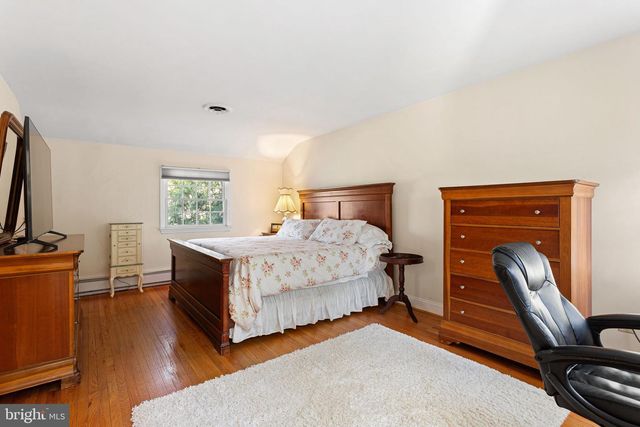 1 BIRCHALL DR, Haddonfield, NJ 08033