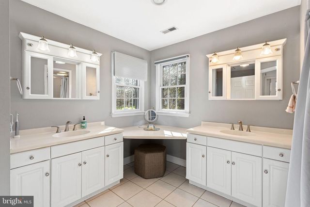 1 BIRCHALL DR, Haddonfield, NJ 08033