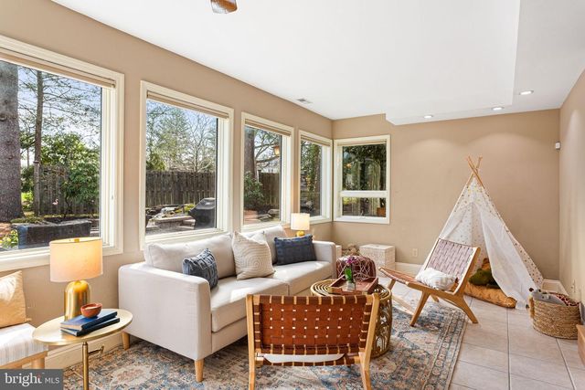 1 BIRCHALL DR, Haddonfield, NJ 08033