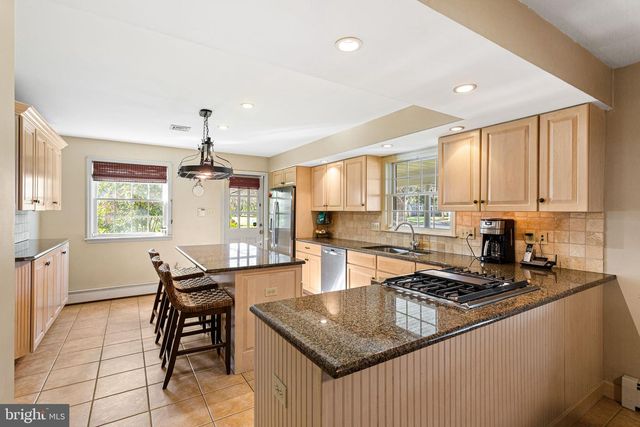 1 BIRCHALL DR, Haddonfield, NJ 08033