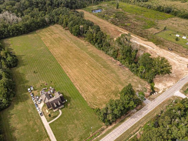 1128 Heck Young Rd, Baker, LA 70714
