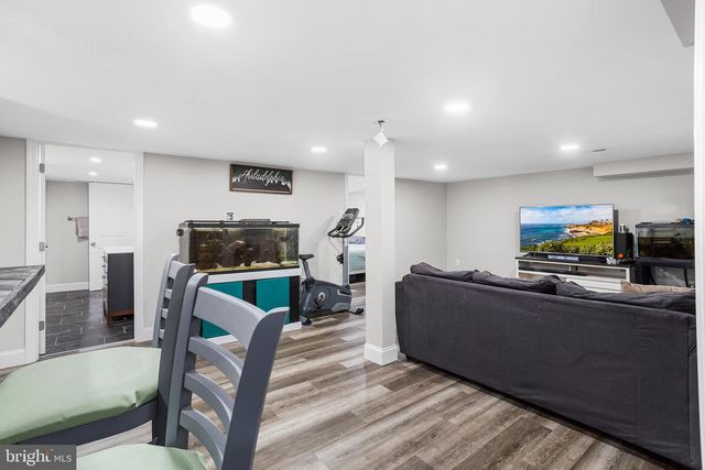 28 BAILEY ST, Woodstown, NJ 08098