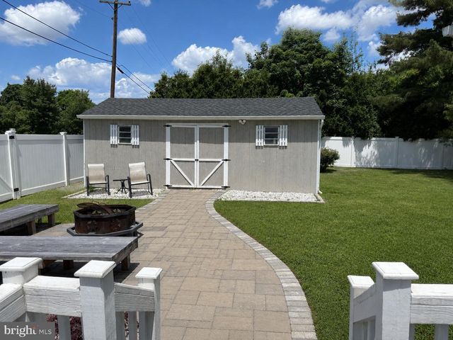 28 BAILEY ST, Woodstown, NJ 08098