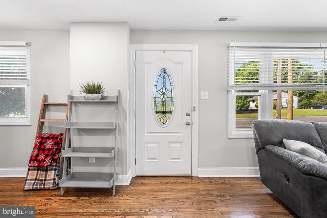 28 BAILEY ST, Woodstown, NJ 08098