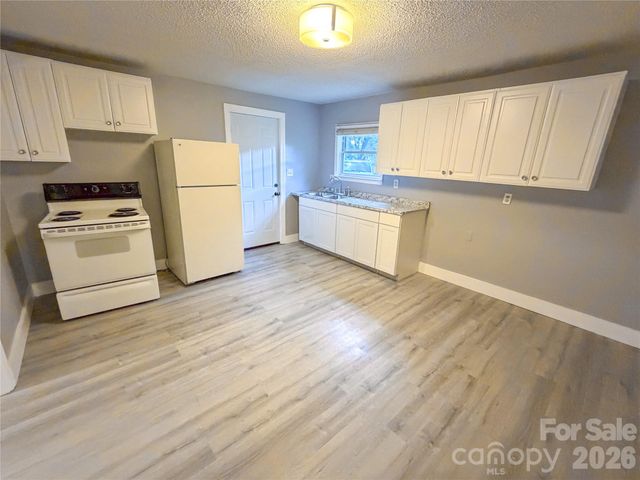 107 Drake Street, Gastonia, NC 28052