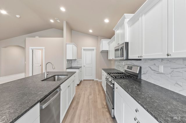 10308 W Trident Ridge Dr., Star, ID 83669