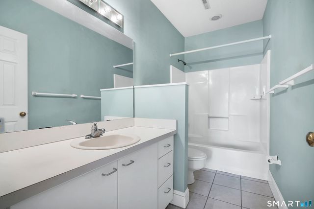 157 Clark Street 157, Milford, CT 06460