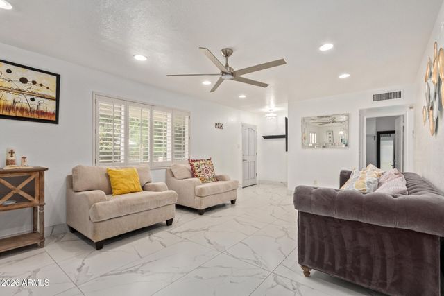 1532 W LOMA Lane, Phoenix, AZ 85021