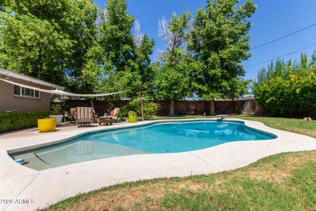 1532 W LOMA Lane, Phoenix, AZ 85021