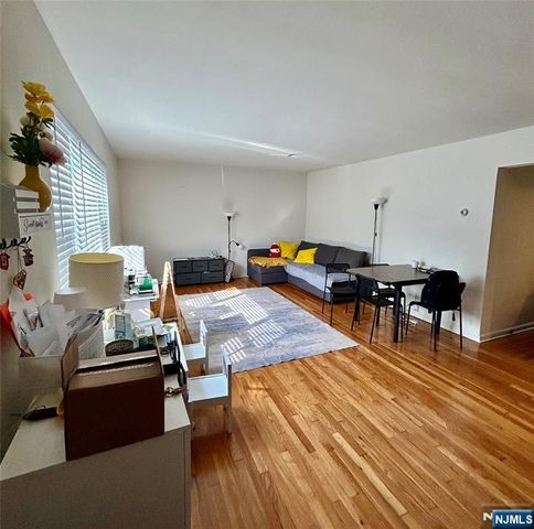 241 Passaic Street 16 A, Rochelle Park, NJ 07662