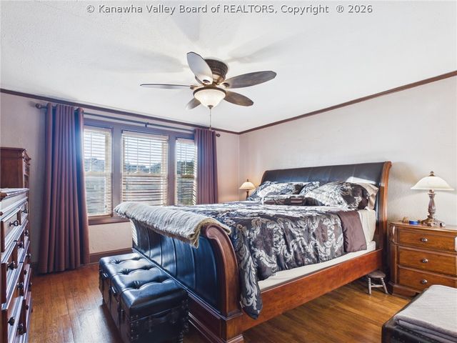 890 Poplar Road, Charleston, WV 25302