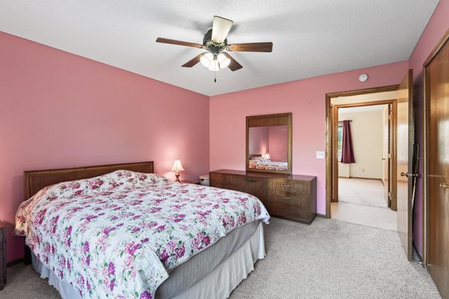 7577 Ojibway Park Court, Woodbury, MN 55125