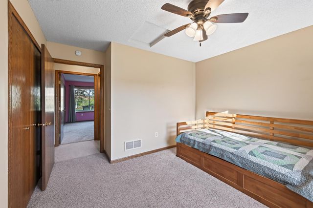 7577 Ojibway Park Court, Woodbury, MN 55125