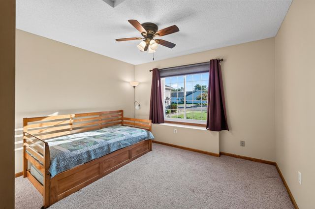 7577 Ojibway Park Court, Woodbury, MN 55125