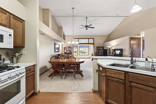 7577 Ojibway Park Court, Woodbury, MN 55125