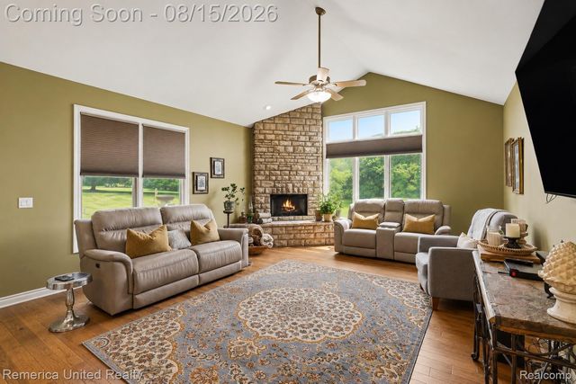 3099 Beach Lake Drive E, Brighton Township, MI 48380
