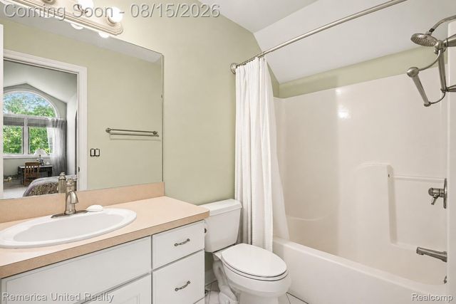 3099 Beach Lake Drive E, Brighton Township, MI 48380