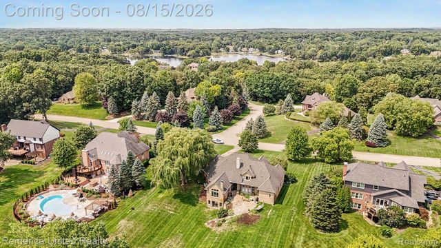 3099 Beach Lake Drive E, Brighton Township, MI 48380