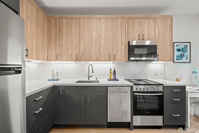 1325 Divisadero Street 104, San Francisco, CA 94115