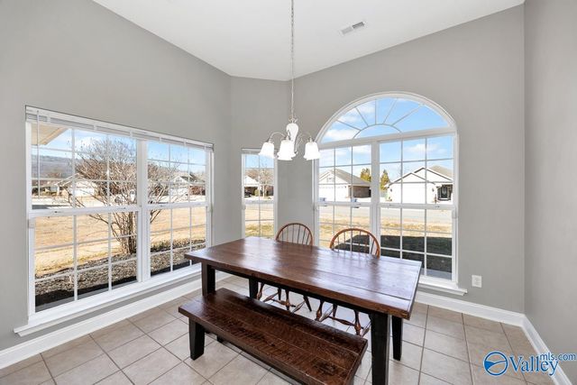 4816 Canterwood Drive SE, Owens Cross Roads, AL 35763