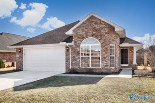 4816 Canterwood Drive SE, Owens Cross Roads, AL 35763