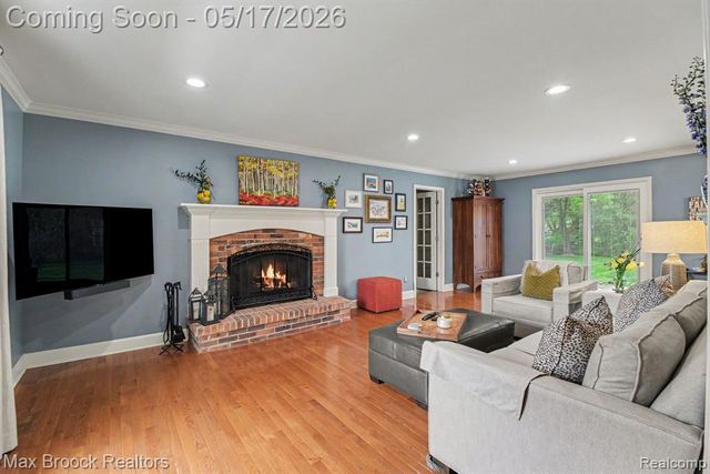 2004 Bootmaker Lane, Bloomfield Hills, MI 48304