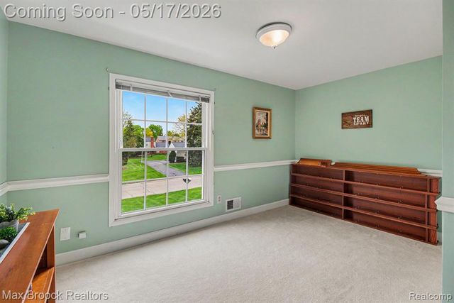 2004 Bootmaker Lane, Bloomfield Hills, MI 48304