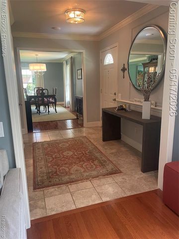 2004 Bootmaker Lane, Bloomfield Hills, MI 48304