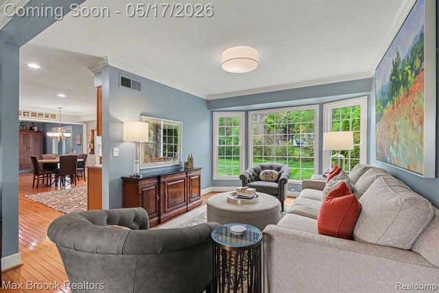 2004 Bootmaker Lane, Bloomfield Hills, MI 48304