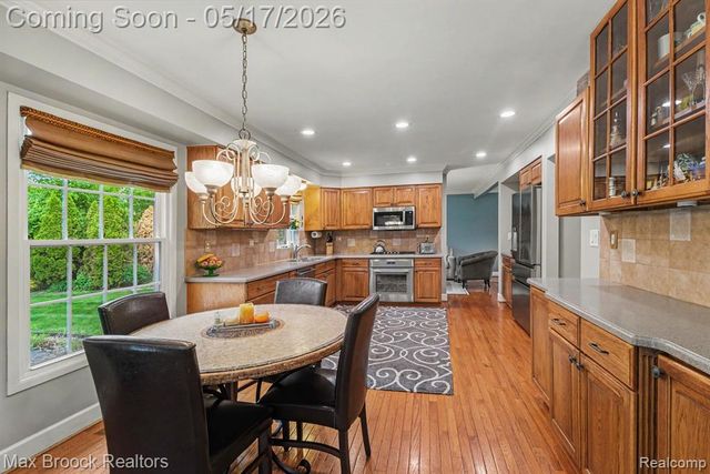 2004 Bootmaker Lane, Bloomfield Hills, MI 48304