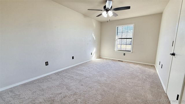 2315 N Grand Avenue, Tahlequah, OK 74464