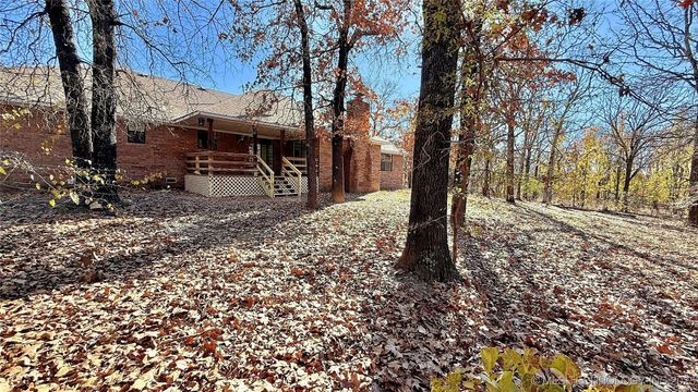2315 N Grand Avenue, Tahlequah, OK 74464