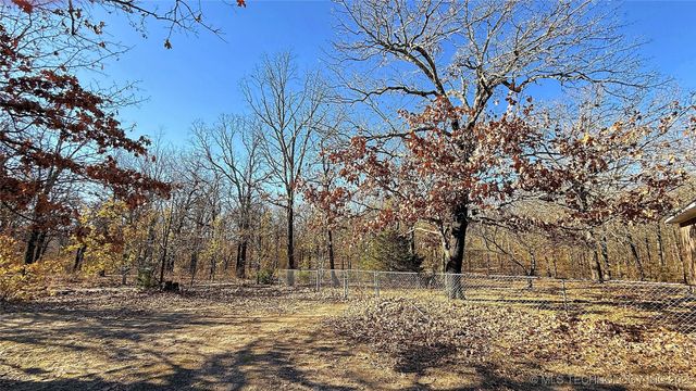 2315 N Grand Avenue, Tahlequah, OK 74464