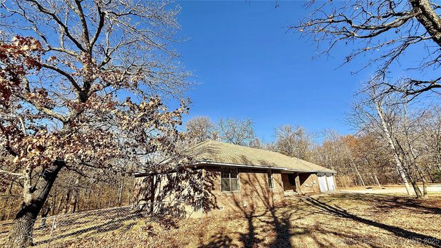 2315 N Grand Avenue, Tahlequah, OK 74464