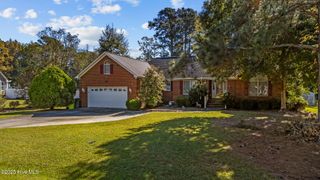 106 Hyde Court, New Bern, NC 28562