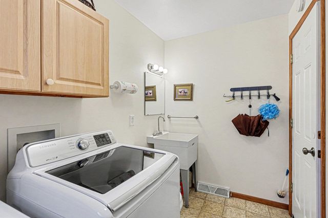 11050 Wilkinson Road, Freeland, MI 48623