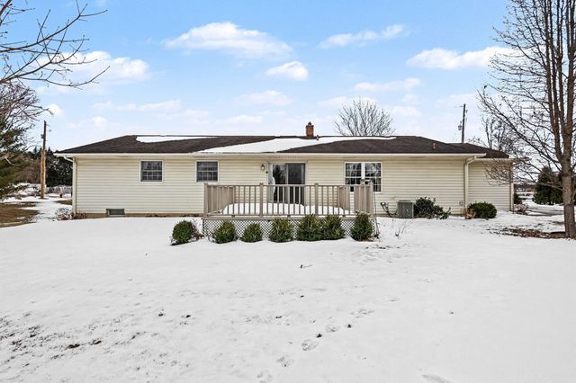 11050 Wilkinson Road, Freeland, MI 48623