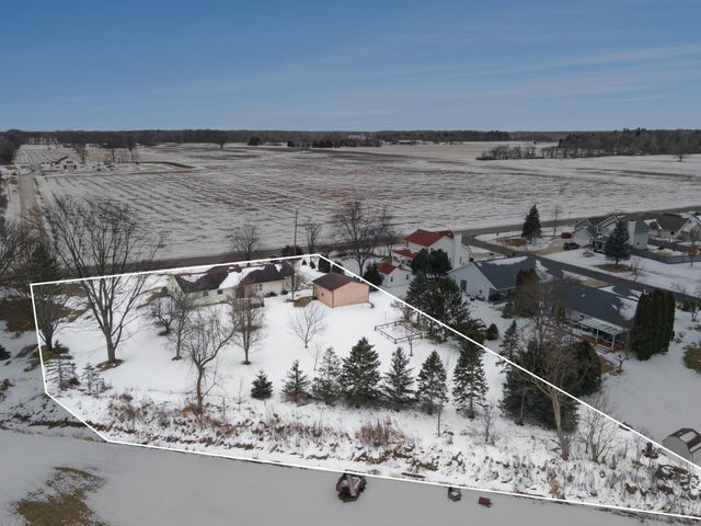 11050 Wilkinson Road, Freeland, MI 48623