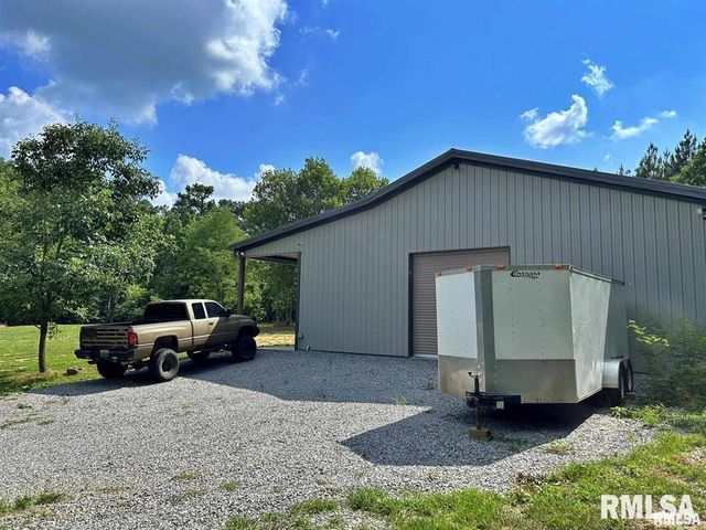 40 Presley Loop, Golconda, IL 62938