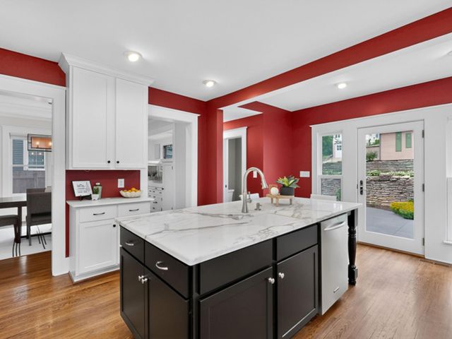 811 6th Street SW, Rochester, MN 55902