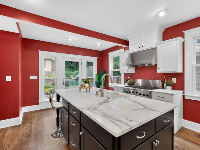 811 6th Street SW, Rochester, MN 55902