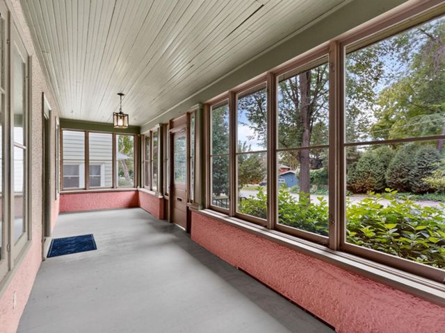 811 6th Street SW, Rochester, MN 55902