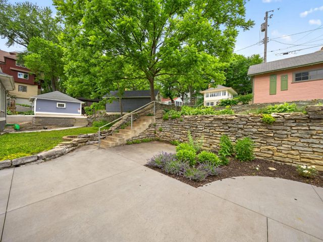 811 6th Street SW, Rochester, MN 55902