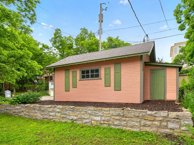 811 6th Street SW, Rochester, MN 55902